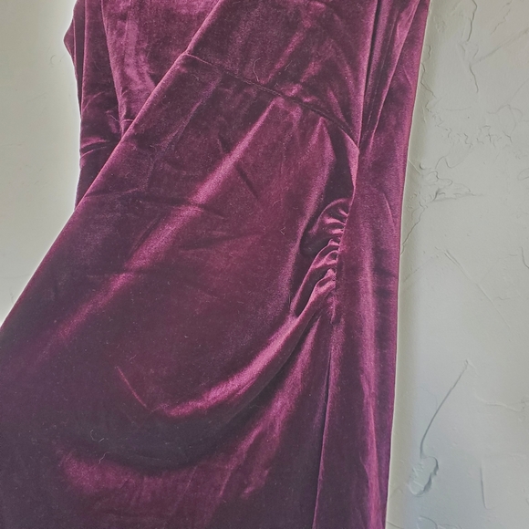 ASOS Velvet Plum Purple Midi Dress - Picture 8 of 11